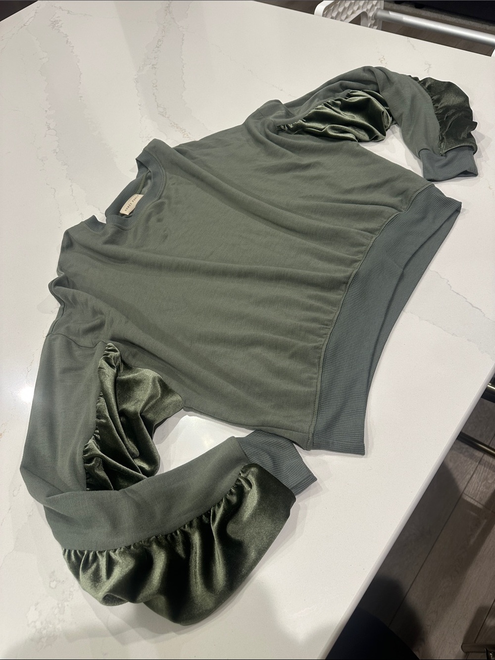 Honey Punch green cropped ruffle velvet sweatshirt size large